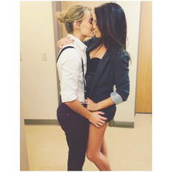 the-inspired-lesbian:  👭
