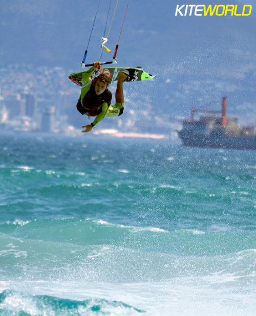 One of Kevin Langeree’s powerful one handers from a shoot I did with him on Saturday here in the kitesurfing holiday paradise of Cape Town for next issue’s Motor Drive Project