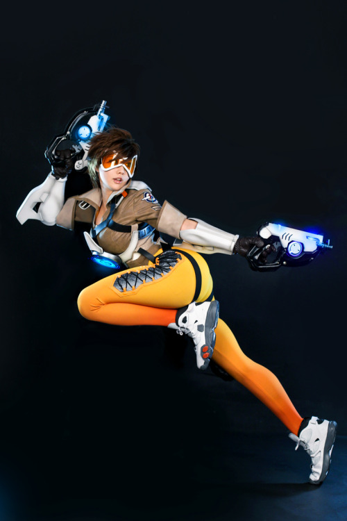 Sex theomeganerd:  Overwatch Tracer Cosplay by pictures