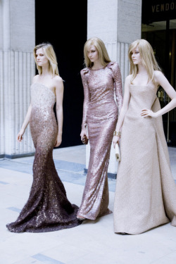 glitter-in-wonderland:  notordinaryfashion:  Armani Privé Haute Couture A/W 2010  on Kasia Struss, Jac Jagaciak and Karlie Kloss   xx