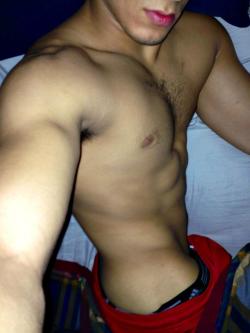 snapchathotguys:  Follow me for more hot straight guys: http://snapchathotguys.tumblr.com Add me on Snapchat for exclusive content: tumblrhotguys Feel free to send me your pics and videos Any Snapchat request via inbox