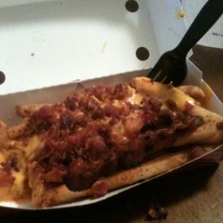 gtonio:  Tonight’s dinner #baconzilla fries from checkers 