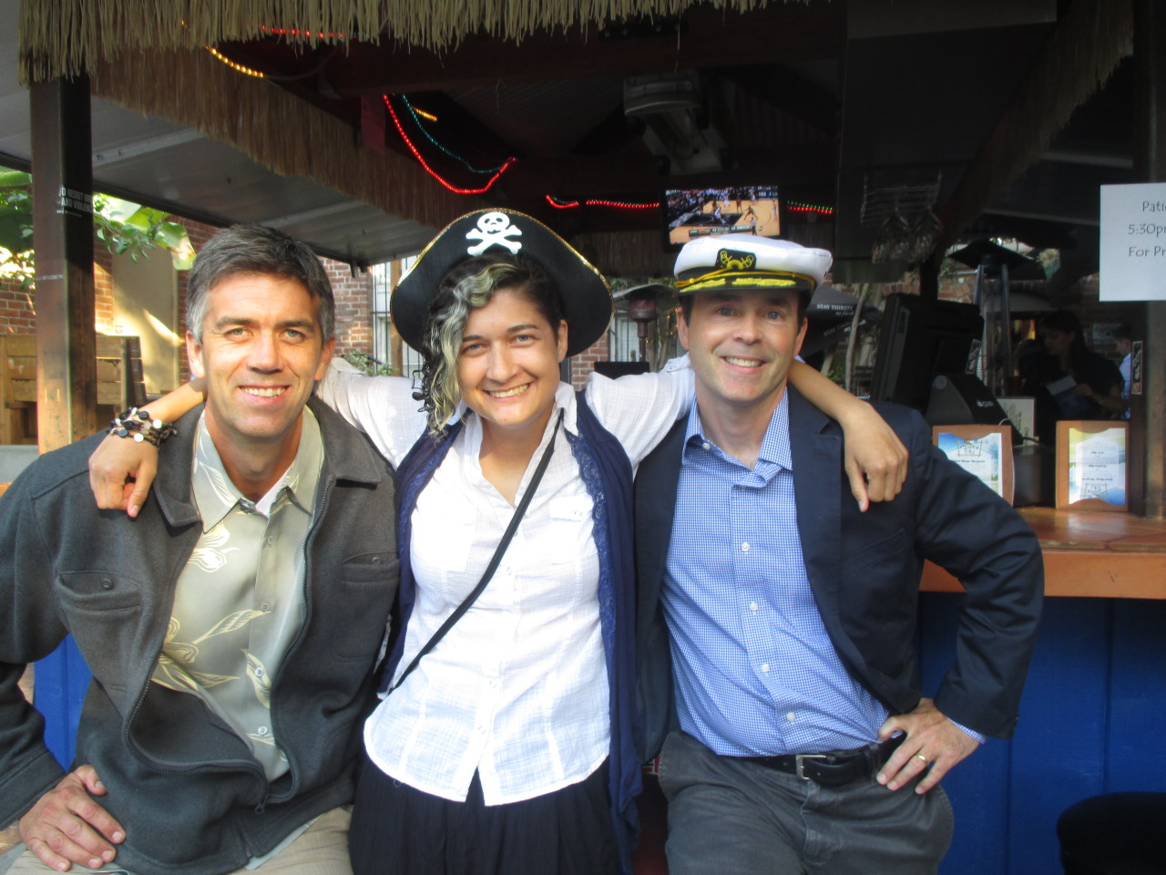 froggyphevoli:  My two favorite professors and I at the (nautical-themed) 2014 journalism