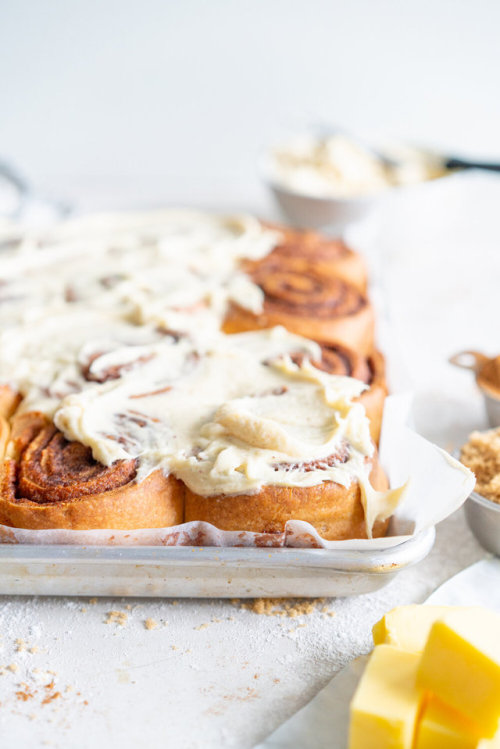 sweetoothgirl:brown butter cinnamon rolls with brown butter cream cheese frosting