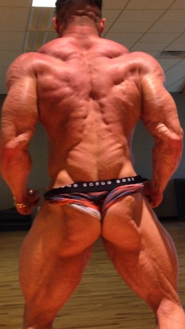 summolar:  Boner time!!😜😜😜 