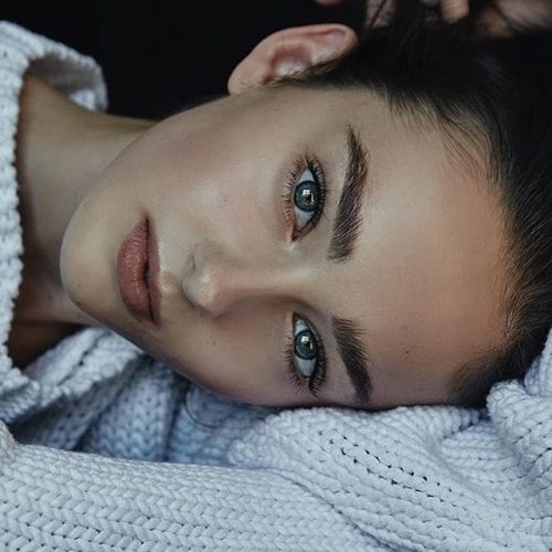 https://amazinggirlsphotos.tumblr.com/post/153347499803