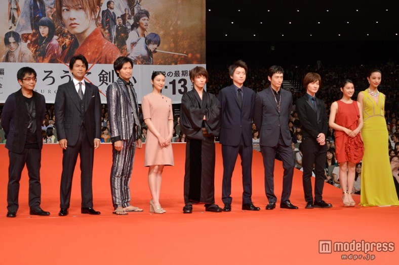 licoricewall:  武井咲 (Emi Takei): Premiere event for ‘るろうに剣心’