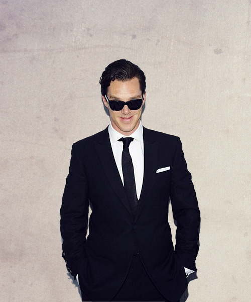 a-study-in-cumberbatch:  Benedict Cumberbatch - A study in sunglasses -   SEX.