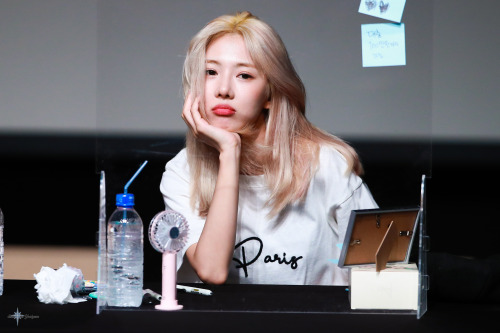 7-dreamers:[210627] Ilchi Art Hall Fansign 2 ©Sirius, for Yoohyeon | Do not edit 