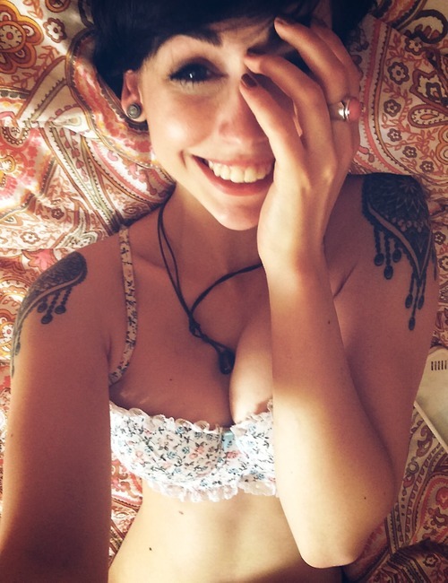 hotnonnudes - Hot Non-Nudes
