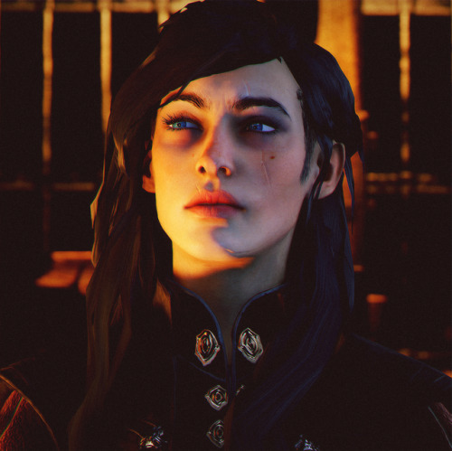  Have you ever seen a woman so beautiful you started crying? 