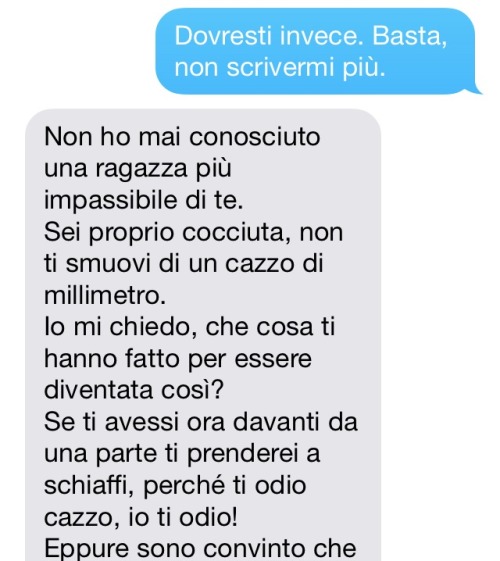 storiedistrattedaveleninfetti:  cuoriscrepolati:  innamoratadiunosbagliato:  27settembre:  Quanto siete belli  Mado’, io no? ..  Ok abbiamo capito che questo tipo dimessaggio sono a me non arriva  ….  Quanto vorrei una persona cosi! 