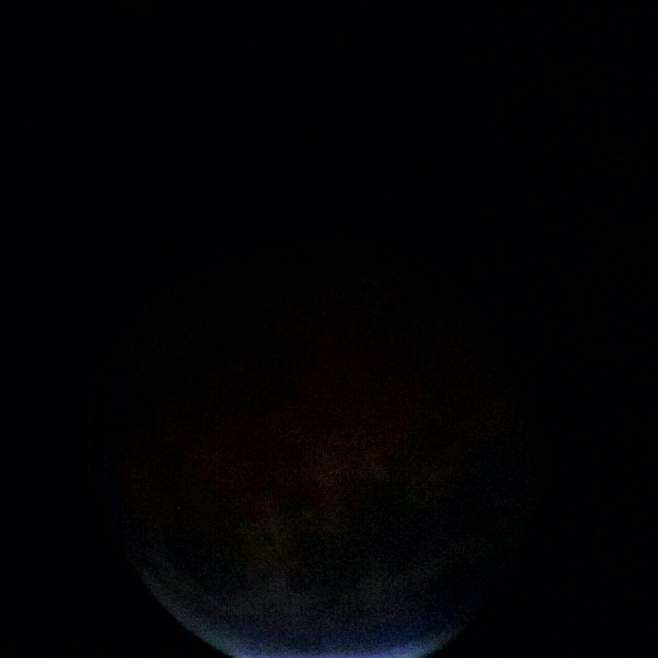 swayisme:  A cpl pics of the Blood Moon Lunar Eclipse!! Spectacular to watch!!