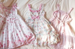 pastelsweetlolita:  Angelic Pretty Milky