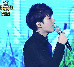 gyuishy-deactivated20141112:  when woohyun and hoya forgot to sing their parts lol