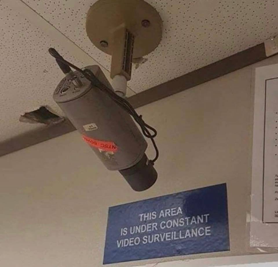 ÷