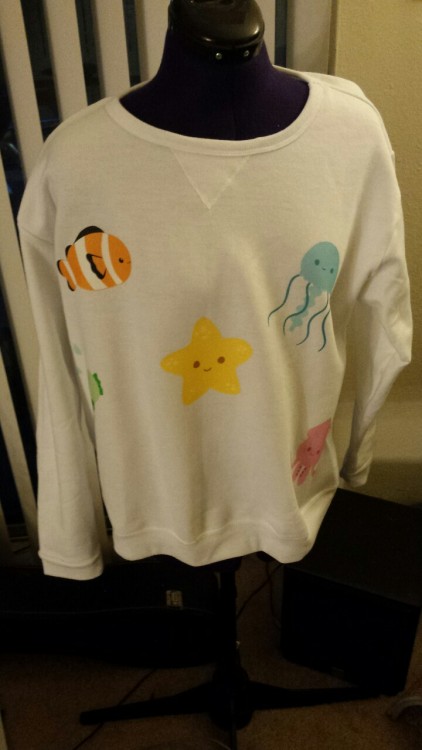 Kawaii Five-O(Title stolen from @toolamod.)Sweatshirt with cute sea creatures drawn by myself. No se