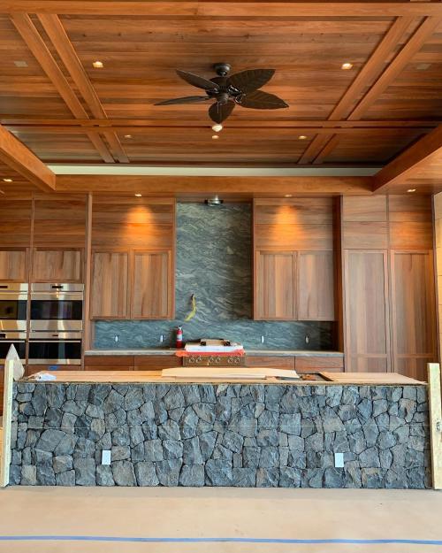 galbencearch:Hawaii themed kitchen in the works via...
