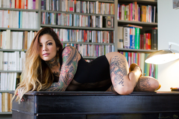 thickyvicky:  witchywomanx:  jennalikewhoaa:  Set from my shoot with Dwam in Paris,