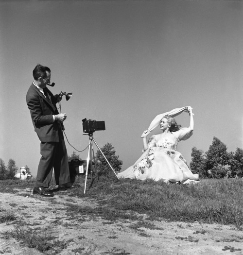 Marilyn Monroe at the age of 20 years old posing for portraits in Los Angeles, California, 1947. Pho