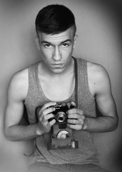 guysintanktops:  Dainius Teišerskis http://dreamer-rain.tumblr.com/