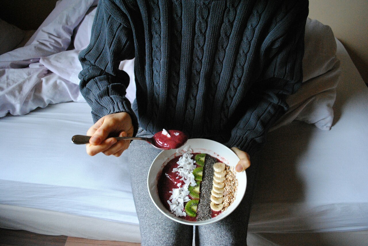 fitness-fits-me:  perfectiontales:  trianglesaremyfav:  How to breakfast       Oh