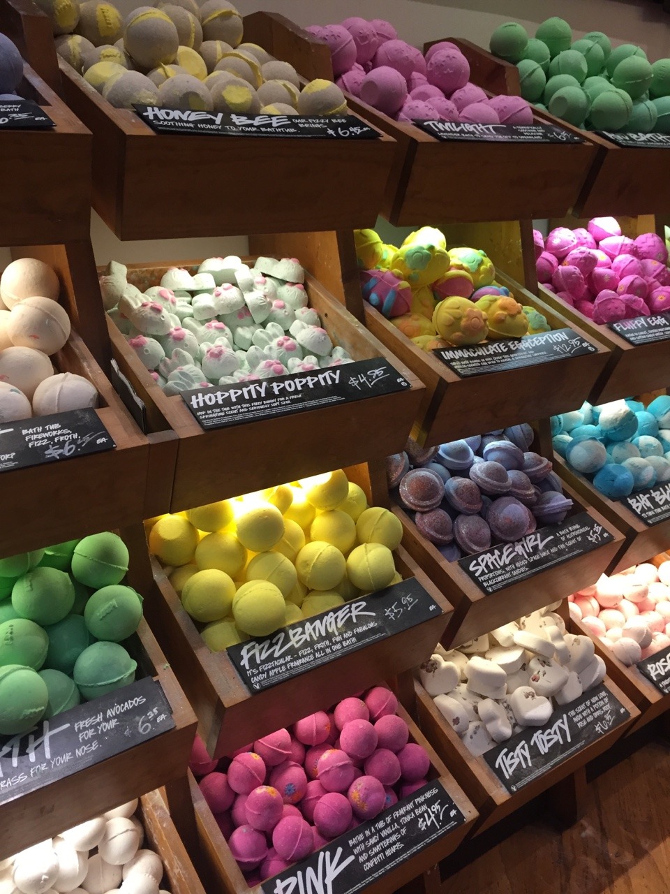 poetic:  I could live in Lush.