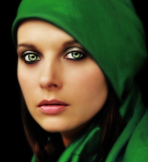 menentk:  (via ZsaZsa Bellagio – Like No Other: Green Glorious Green) 