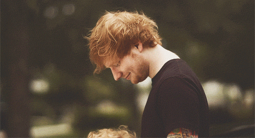 suafemente:  myhandisabluedolphin:  madonna di una ed quanto sei bello   sposami