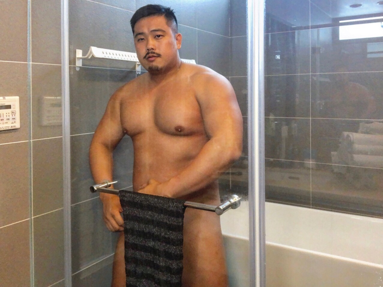 reblogbear: Like man and towel.