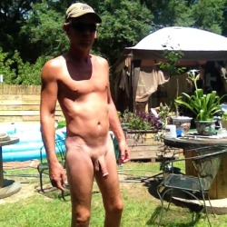 nudistguysonly: Thanks for the photo submission Billybadass73 