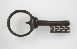 met-medieval-art:  Key, Metropolitan Museum of Art: Medieval ArtRogers Fund, 1910 Metropolitan Museum of Art, New York, NYMedium: Iron