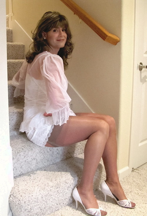 firmdaddyc:  amarriedsissy:  White and lacy….so sexy.  And ready to go “upstairs.”http://amarriedsissy.blogspot.com/