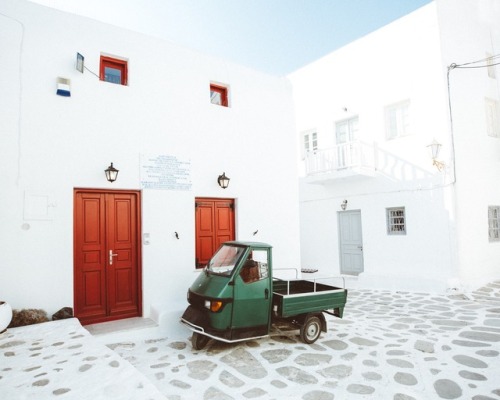 bryandaugherty - The streets of Mykonos, Greece.