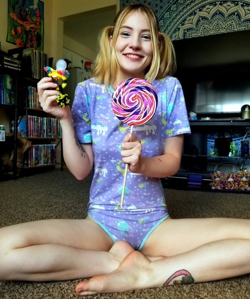 thehoneybeesupreme: Bee Happy