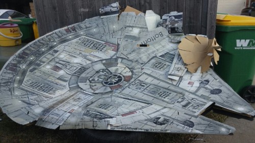 flatbear:  tehnakki:  inaneenglish:  mattgoldey:  It’s taken all of my will power to keep from digging this cardboard Millennium Falcon out of my neighbor’s trash and take it home.  DO IT  WHAT’S WRONG WITH YOU???? MAKE IT YOURS!!!!!  THE GARBAGE