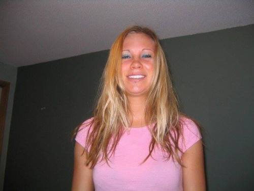 extremehaircut:(via Beauty girl’s headshave)