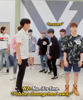 seugcheol: woozi doesn’t want to move.bonus (junhui imitating him &amp; sc getting pushed 