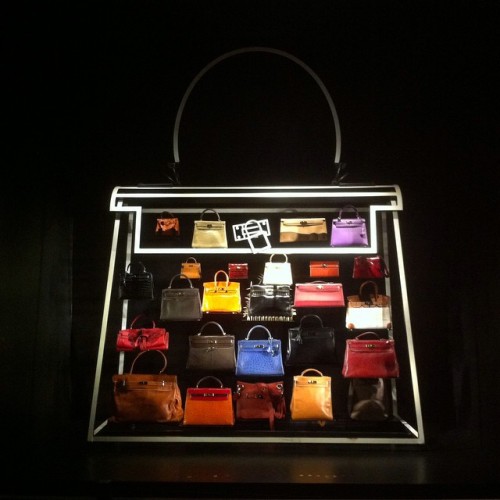 gedition:Various variations of @hermes Kelly Bag at PMQ exhibition. Exhibition open from tomorrow to