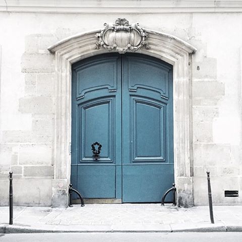melodyandviolence:  Paris by   figtny   