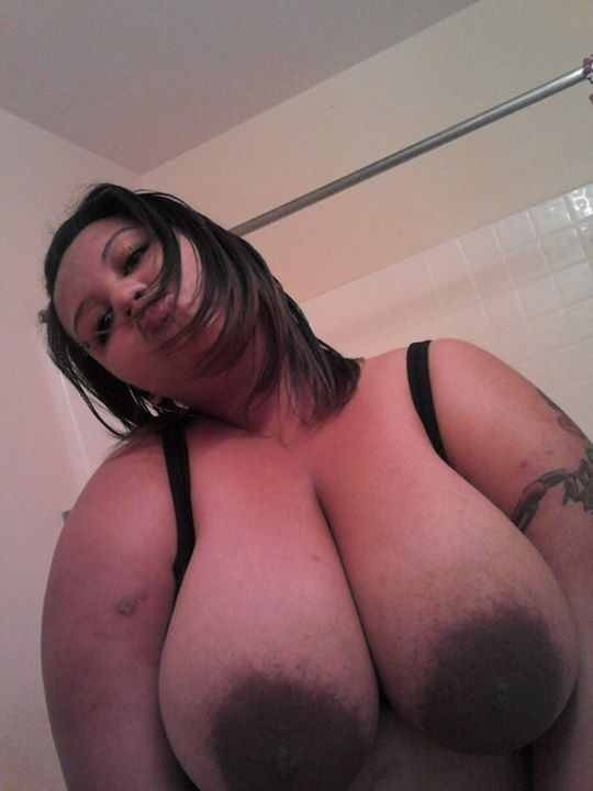 funbaggs:  biglargeareolas:     Mmmhmm 