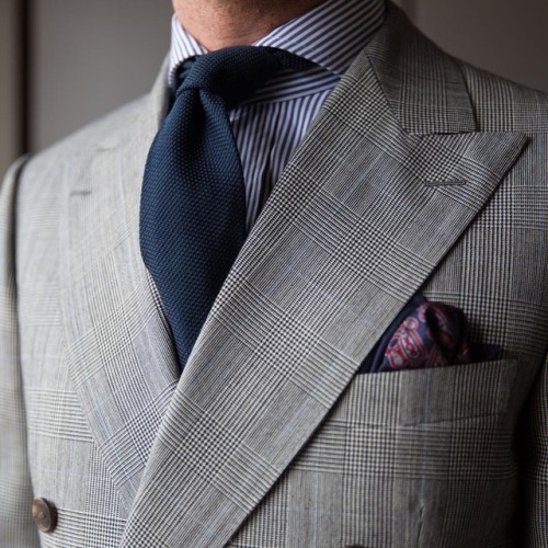 Bespoke under 1800 - one of the most common questions I get&hellip; @wwchantailor is your answer