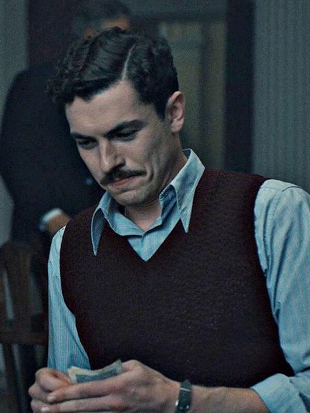 Why Is Nate Mann As Rosie Rosenthal So Grandpa Coded