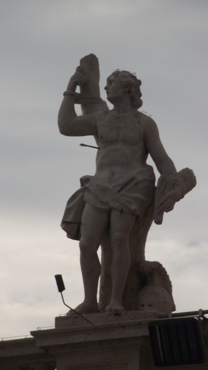 fixa-idea:  @withinadream27 some souvenirs for you! I’m pretty sure we’ve passed way more St Sebastians, but these were the only two I noticed. The first one is from St Agnes at Piazza Navona, the second is from St Peter’s square. :) 