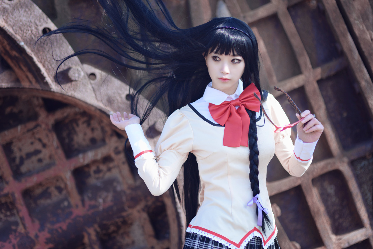 cosplay-soul:  Homura Akemi | Puella Magi Madoka Magica 