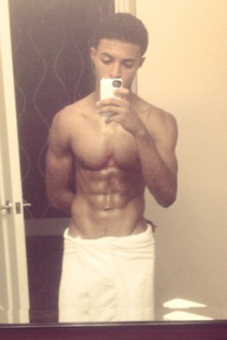 lamarworld:  Rapper Diggy Simmons body &