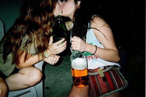 highschool-whores:  whorifficc:  psychedelic-cunts:  ♛GRUNGE BABY♛  ☹ fucked in the head ☹  free drugs here