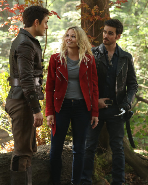 ouat-es:7x02 - “A Pirate’s Life”: Promo Stills (x) 