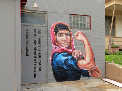 disaparte: All I want is education, and I am afraid of no one. Malala Yousafzai