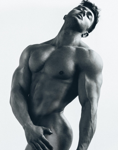avoxtr:  LOOKING FOR MY MY GOAL BODY, AND MOTIVATION TO GET HUGE! Follow me for more – www.avoxtr.tumblr.com  